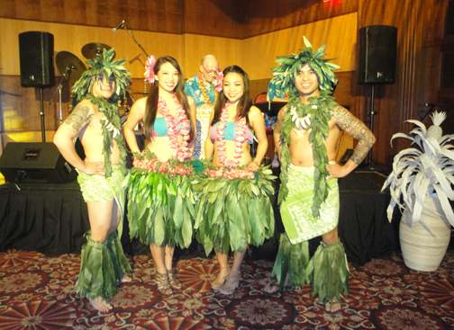 Hawaiian-dancers-2
