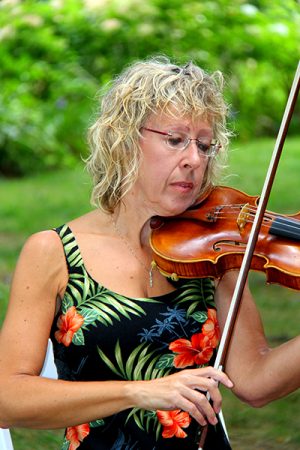 Aloha Strings - Angela, Violin