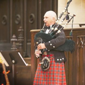 Rory Sinclair-Bagpipes-600-2
